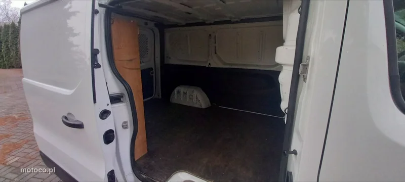 Renault Trafic 22