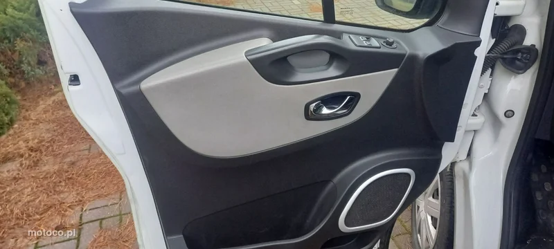 Renault Trafic 30