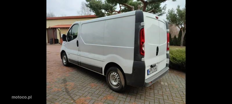 Nissan Primastar 9