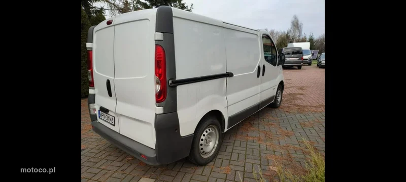 Nissan Primastar 12