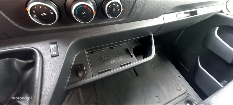 Renault Master 19