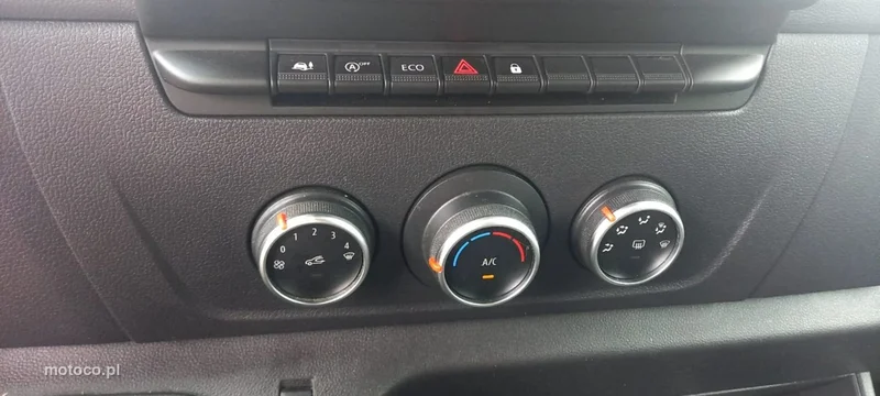 Renault Master 27