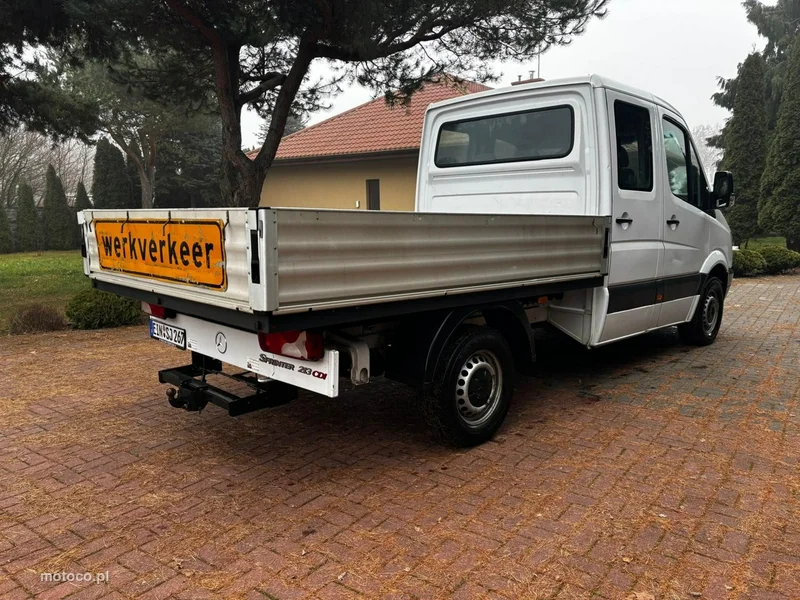 Mercedes-Benz Sprinter 13