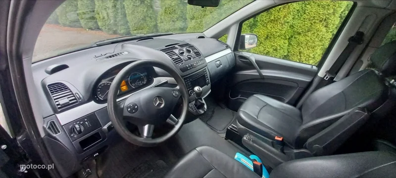 Mercedes-Benz Vito 21
