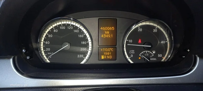 Mercedes-Benz Vito 26