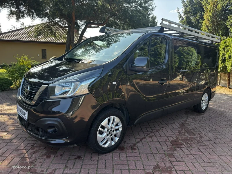 Nissan NV300 3