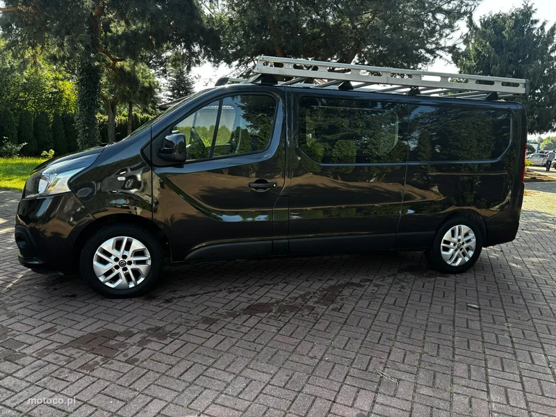 Nissan NV300 22