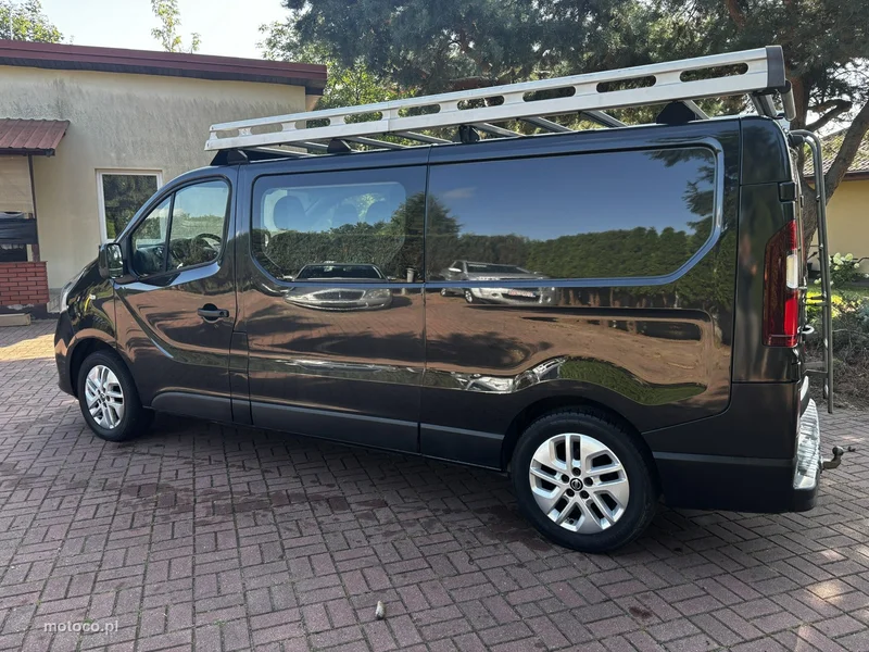 Nissan NV300 24