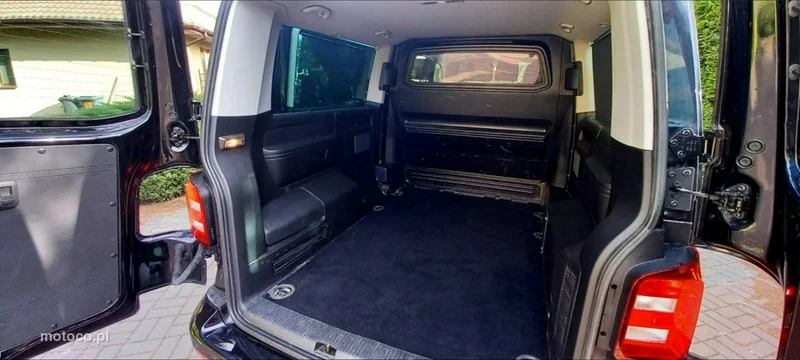 Volkswagen Caravelle 27