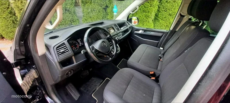 Volkswagen Caravelle 42