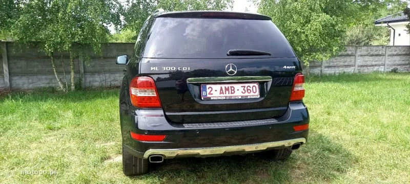 Mercedes-Benz ML W164 ML 320 13