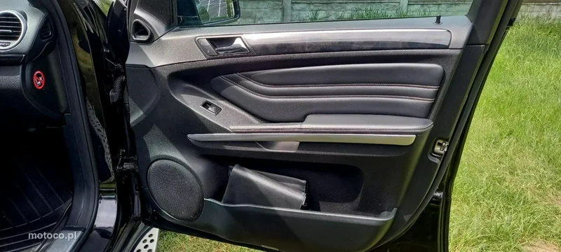 Mercedes-Benz ML W164 ML 320 19