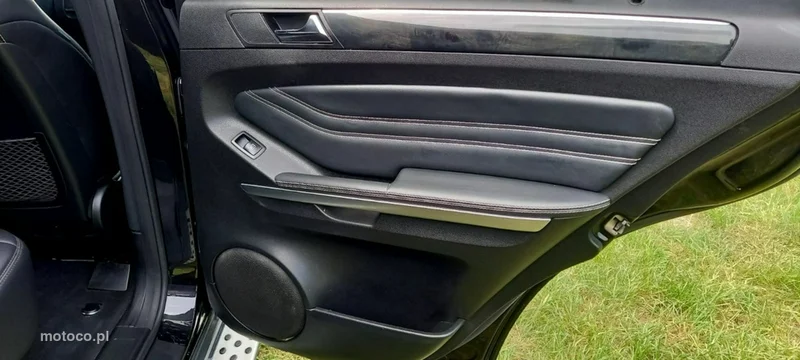 Mercedes-Benz ML W164 ML 320 25