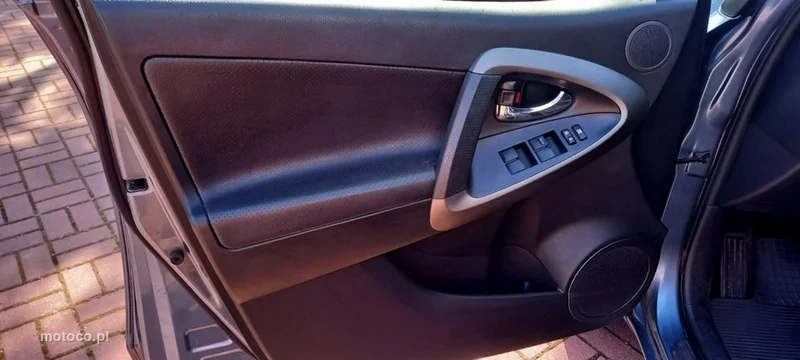 Toyota RAV 4 XA30 29