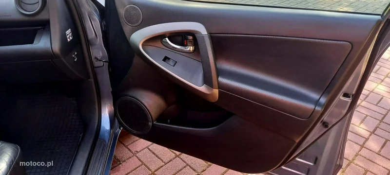 Toyota RAV 4 XA30 32