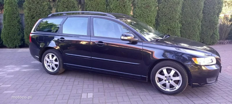 Volvo V50 17