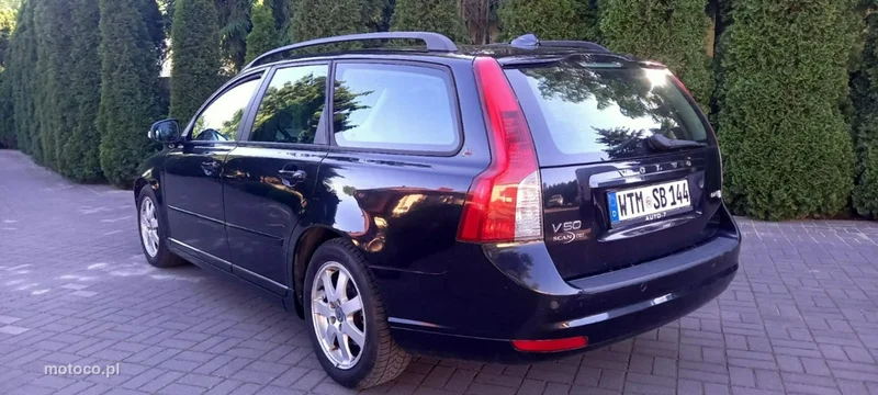 Volvo V50 19