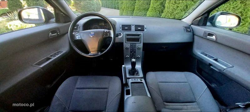 Volvo V50 27