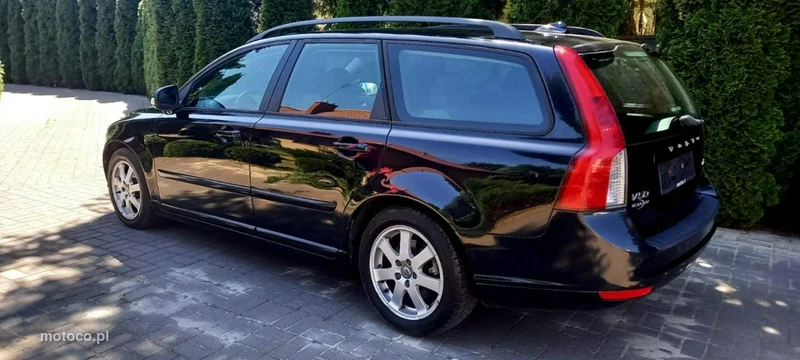 Volvo V50 9