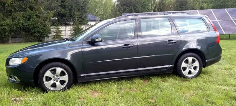 Volvo V70 12