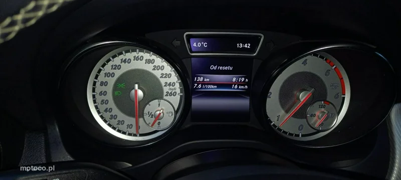 Mercedes-Benz CLA C117 CLA 180 26