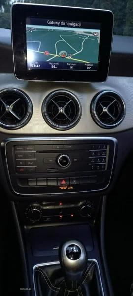 Mercedes-Benz CLA C117 CLA 180 28