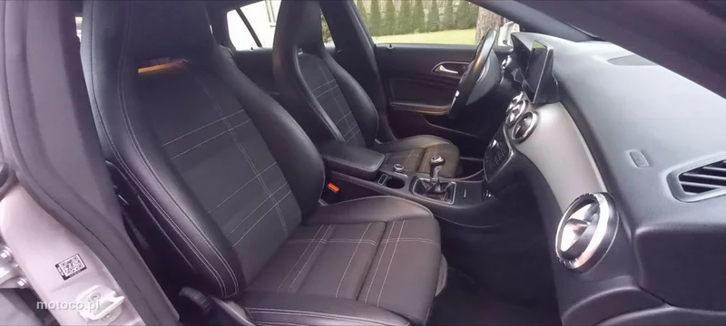 Mercedes-Benz CLA C117 CLA 180 39