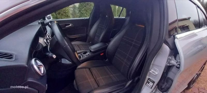 Mercedes-Benz CLA C117 CLA 180 42
