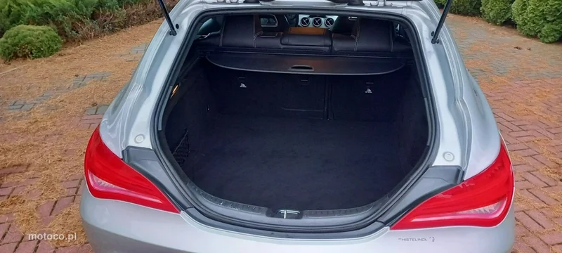 Mercedes-Benz CLA C117 CLA 180 44