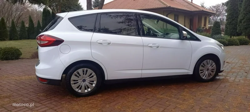 Ford C-Max II 16