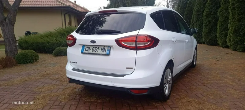 Ford C-Max II 18