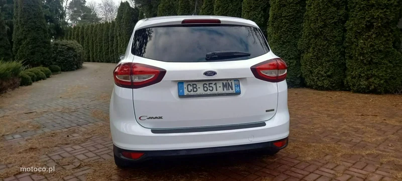 Ford C-Max II 21