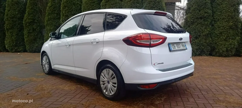 Ford C-Max II 23