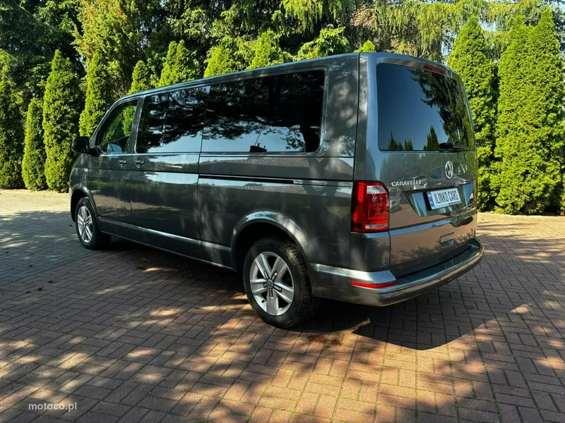 Volkswagen Multivan 15
