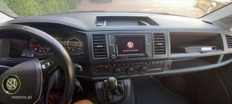Volkswagen Multivan 28