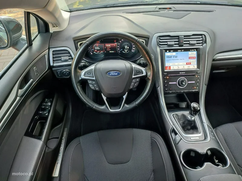 Ford Mondeo V 27