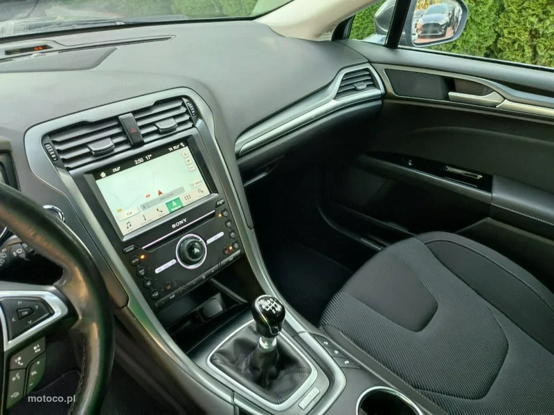 Ford Mondeo V 39
