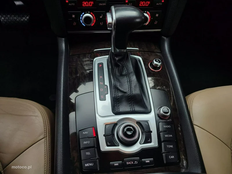 Audi Q7 4L 44