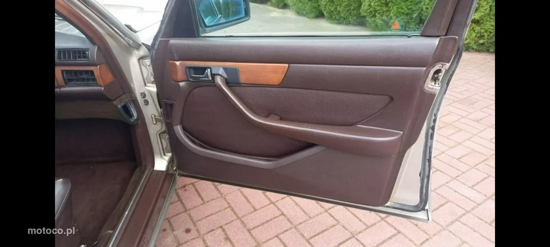Mercedes-Benz Klasa S W140 S 300 26