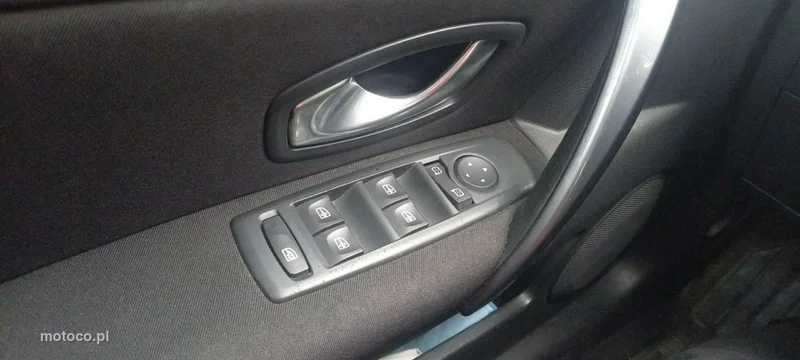 Renault Laguna III 33