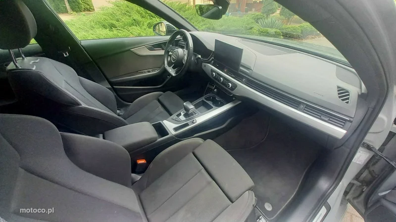 Audi A4 B9 32