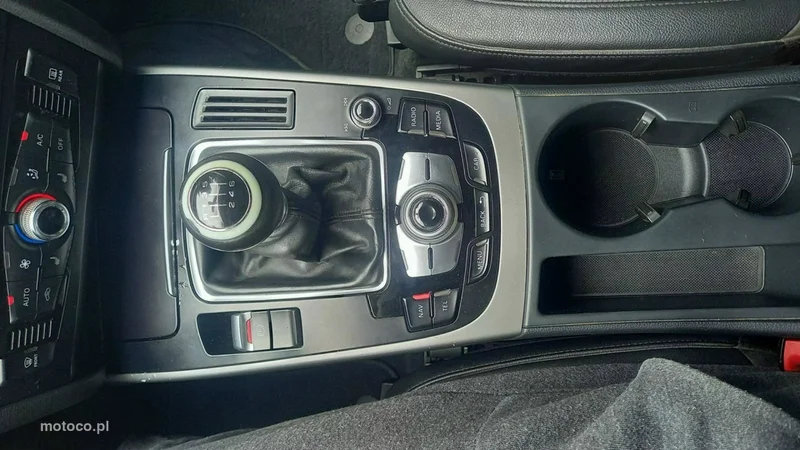 Audi A5 8T 44