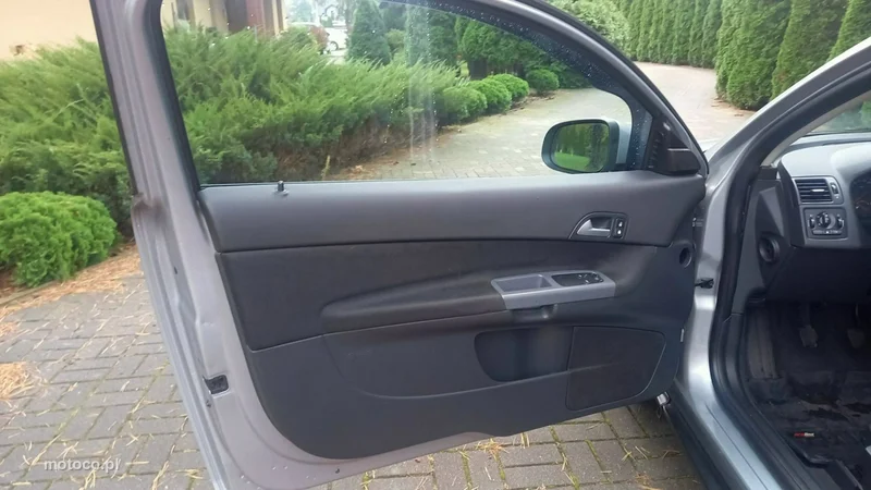 Volvo C30 25