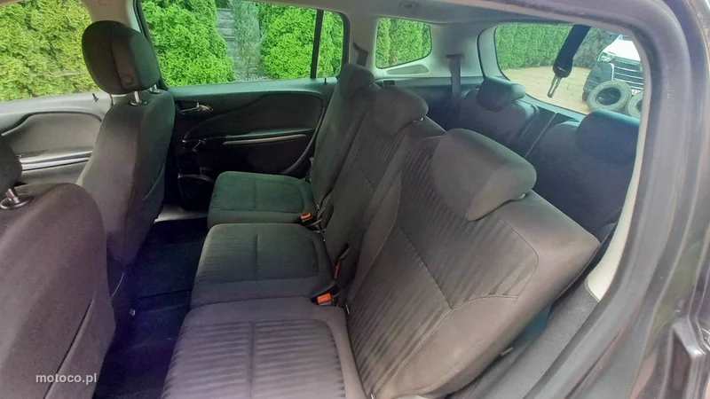 Opel Zafira C Tourer 36