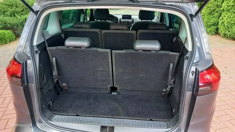 Opel Zafira C Tourer 40