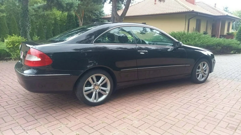 Mercedes-Benz Klasa E W212 E 200 11