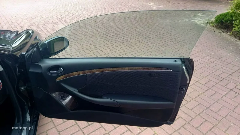 Mercedes-Benz Klasa E W212 E 200 26