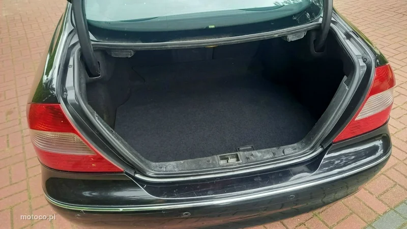 Mercedes-Benz Klasa E W212 E 200 28