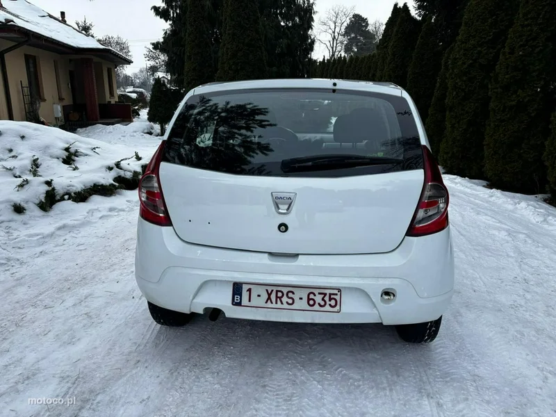 Dacia Sandero 15