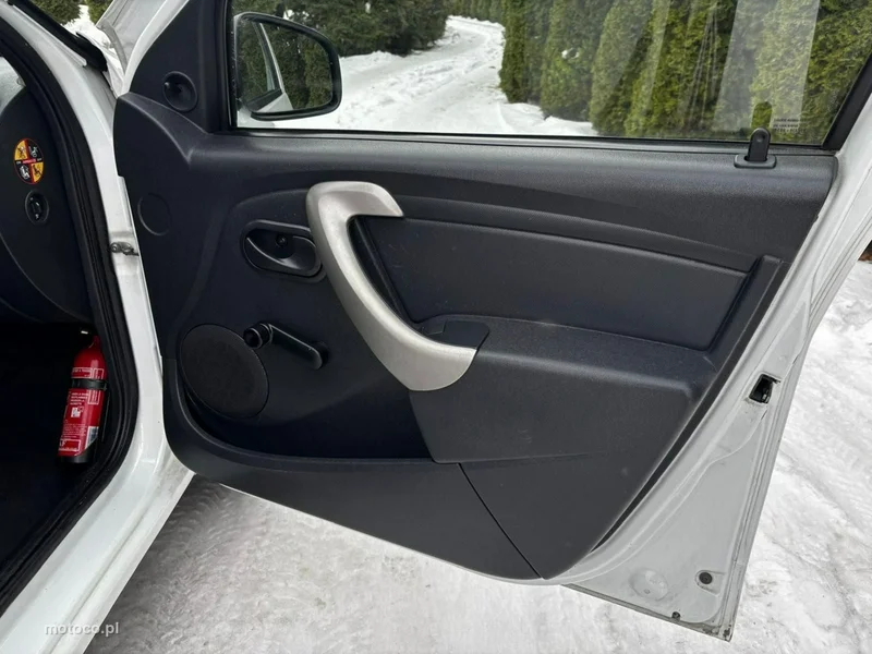 Dacia Sandero 21